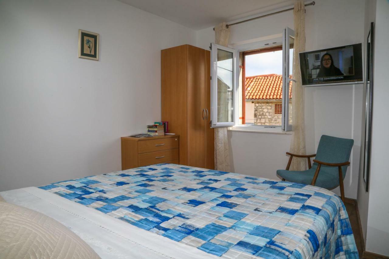 Apartments Seka Хвар Экстерьер фото